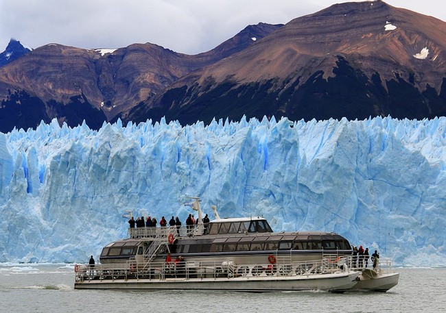 Perito Moreno Glacier Tour with Nautical Safari Photo