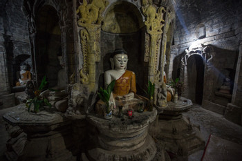 Andaw Thein Temple photo 3