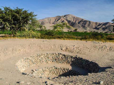 Acueductos Cantalloc Peru