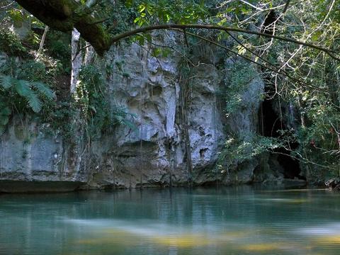 Cueva Barton Creek Belize