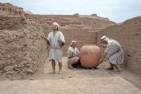 Huaca Pucllana Peru