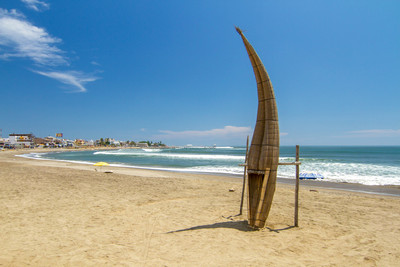 Peru - Playa Huanchaco