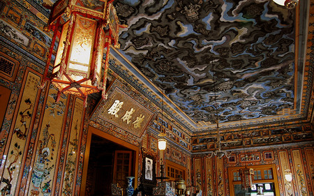 Khai Dinh Tomb photo 2