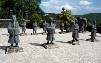 Khai Dinh Tomb photo 3