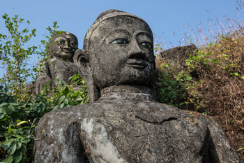 Koe-Thaung Temple photo 3