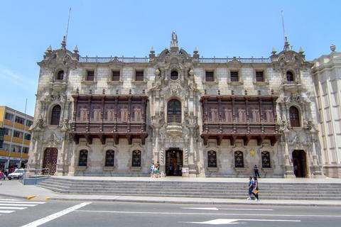2023 Peru Visitor Guide: Main Square Lima Peru