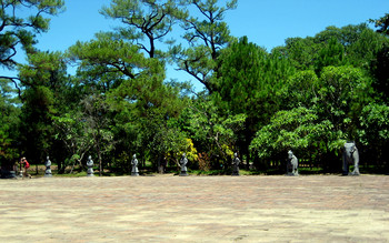 Minh Mang Tomb photo 2