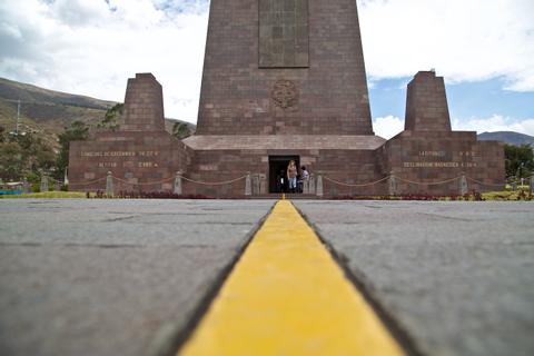 Mitad Del Mundo Ecuador