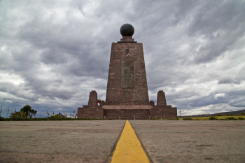 Mitad Del Mundo photo 3