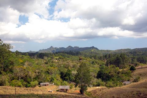 Parque Natural Topes de Collantes Cuba