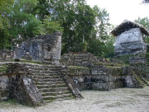 Sitio Arqueológico Topoxté Guatemala