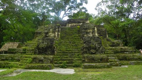 Sitio Arqueológico Uaxactún Guatemala