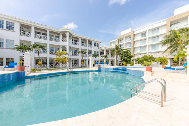 Grand Colony Island Villas photo