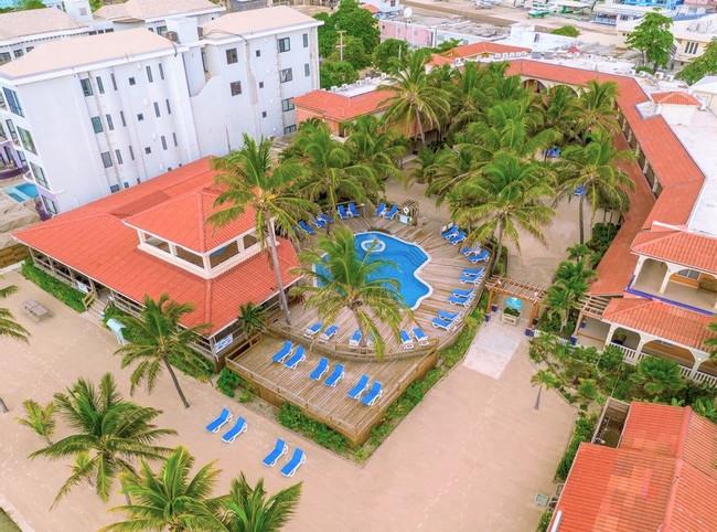 Sunbreeze Hotel photo