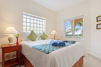 Sunbreeze Suites photo 4