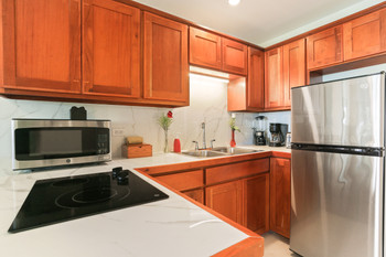 Sunbreeze Suites photo 3