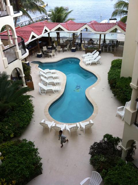 Sunbreeze Suites Belize