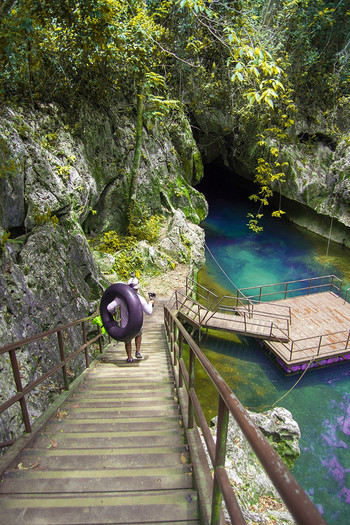 Cave Tubing & Belize Zoo photo 2