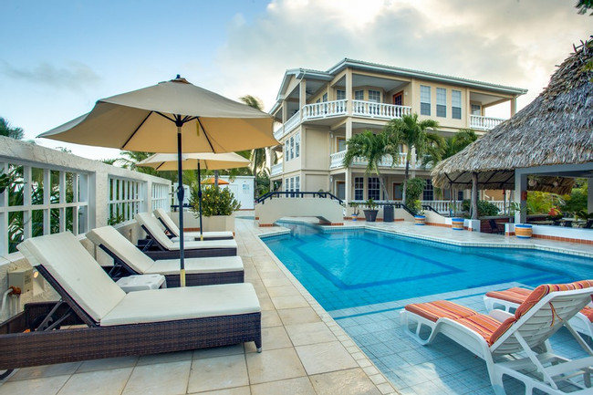 Iguana Reef Inn photo