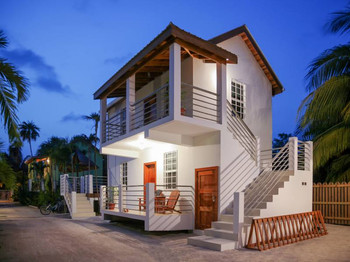 Weezie’s Caye Caulker photo 2