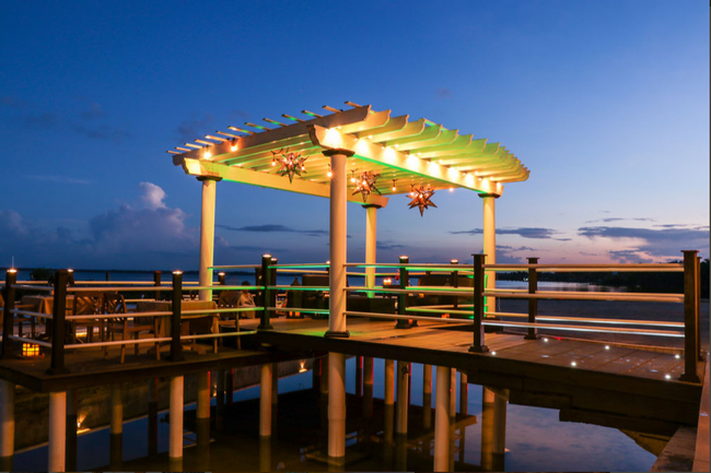 Tony's Inn and Beach Resort Photo
