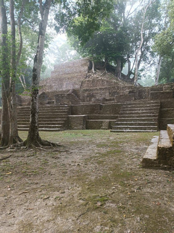 Archeological Day visiting Xunantunich and Cahal Pech photo 5