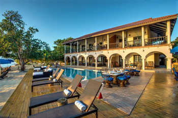 Resort Mariposa photo 2