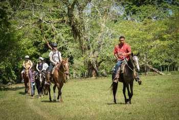 Xunantunich Horseback Riding Tour