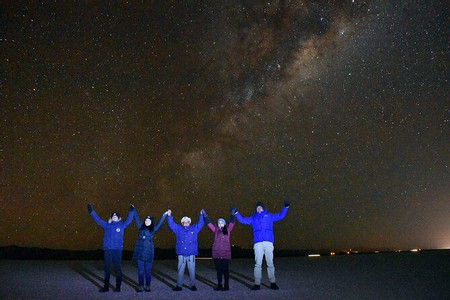 Stargazing on the Uyuni Salt Flats photo 3
