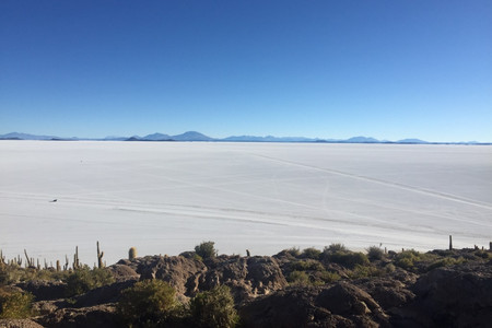 Uyunmi Salt Flats Basic photo 3
