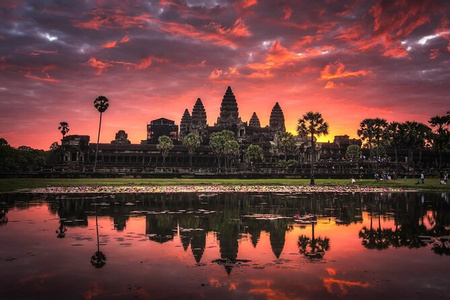 Sunrise at Angkor Wat & Airport Transfer
