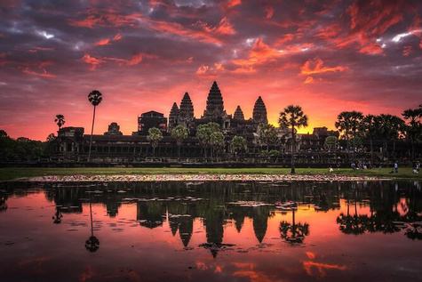 Sunrise at Angkor Wat & Airport Transfer