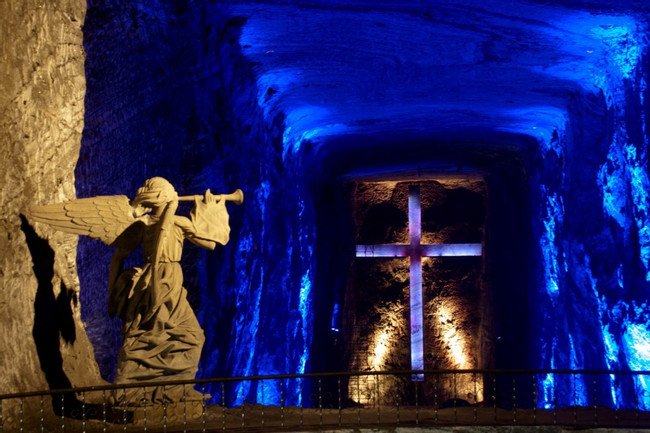 Salt Cathedral and City Tour photo