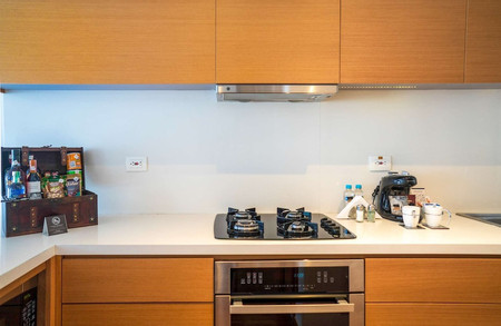 93 Luxury Suites & Residences photo 2