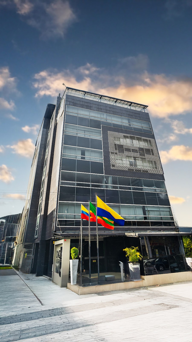 One Sixteen Hotel Photo