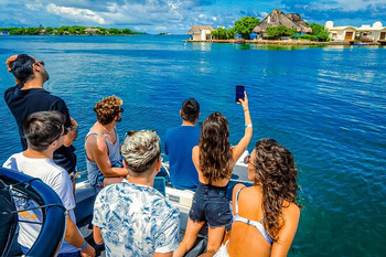 Rosario Island Tour photo 2