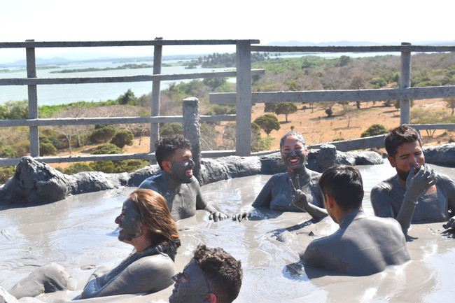 Totumo Volcano & National Aviary - Private Tour photo