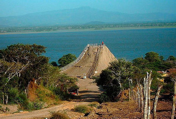 Totumo Volcano & National Aviary - Private Tour photo 2
