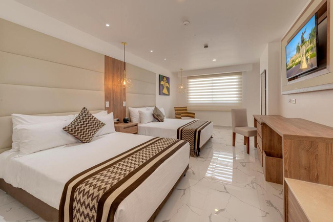 Cartagena Plaza Hotel Photo