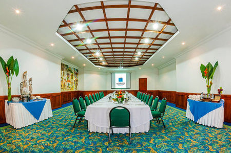 Hotel Almirante