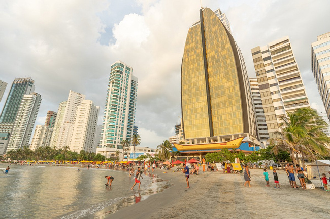 Hotel Dubai Cartagena Photo