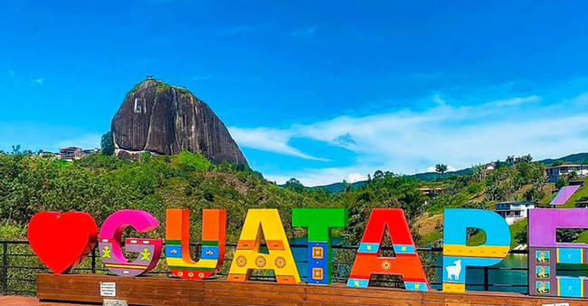 Guatapé Tour photo