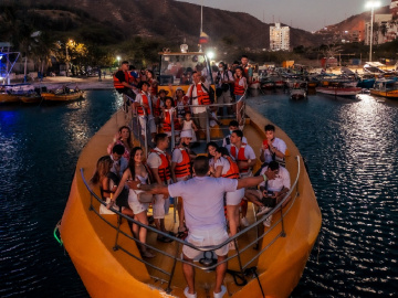 Katamaran Night Tour Photo