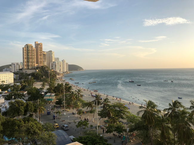 Hotel be La Sierra Photo