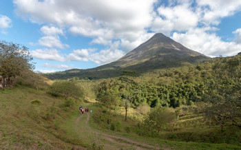 2 in 1 Volcano Hike and Sloth Territory photo 5