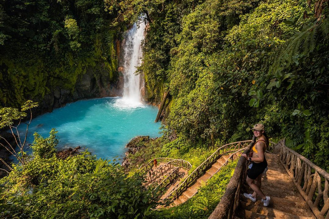 Rio Celeste Hike Photo
