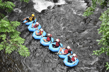 Tubing Arenal River photo 2