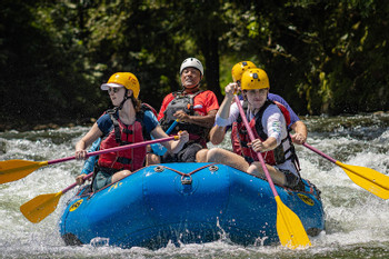 Whitewater Rafting Class II - III at Sarapiqui River PM Tour photo 3