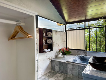 Heliconias Nature Inn photo 4