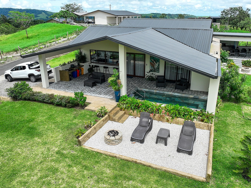 Villa Heliconia photo